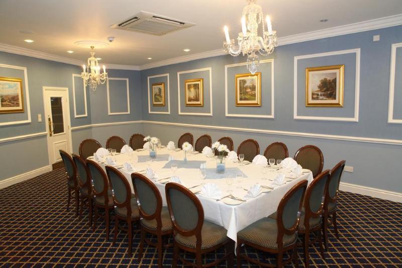 Carlton Park Hotel Rotherham Bagian luar foto