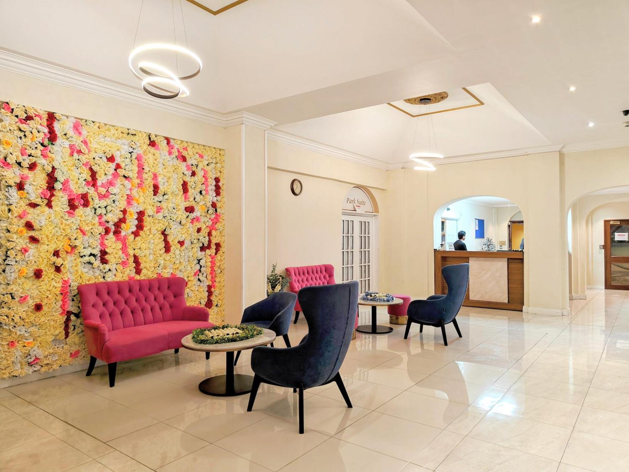 Carlton Park Hotel Rotherham Bagian luar foto