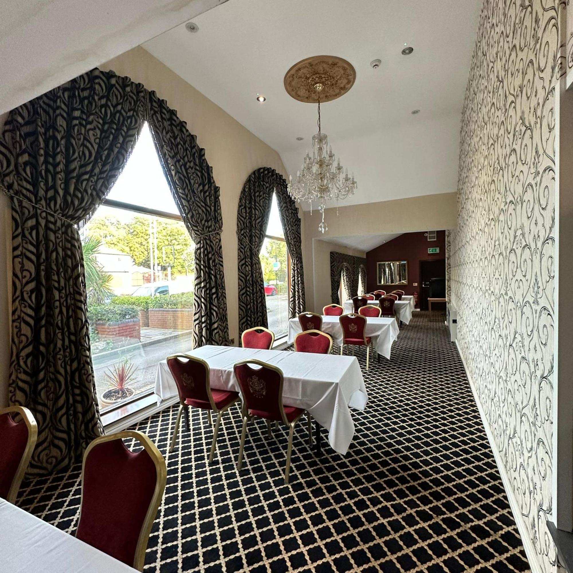 Carlton Park Hotel Rotherham Bagian luar foto