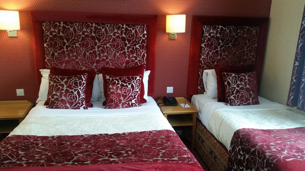Carlton Park Hotel Rotherham Bagian luar foto